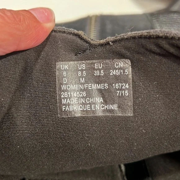 CLARKS Women’s Whistles Whey Black Zip Up Riding Boots Leather & Suede 8.5M - Picture 12 of 13